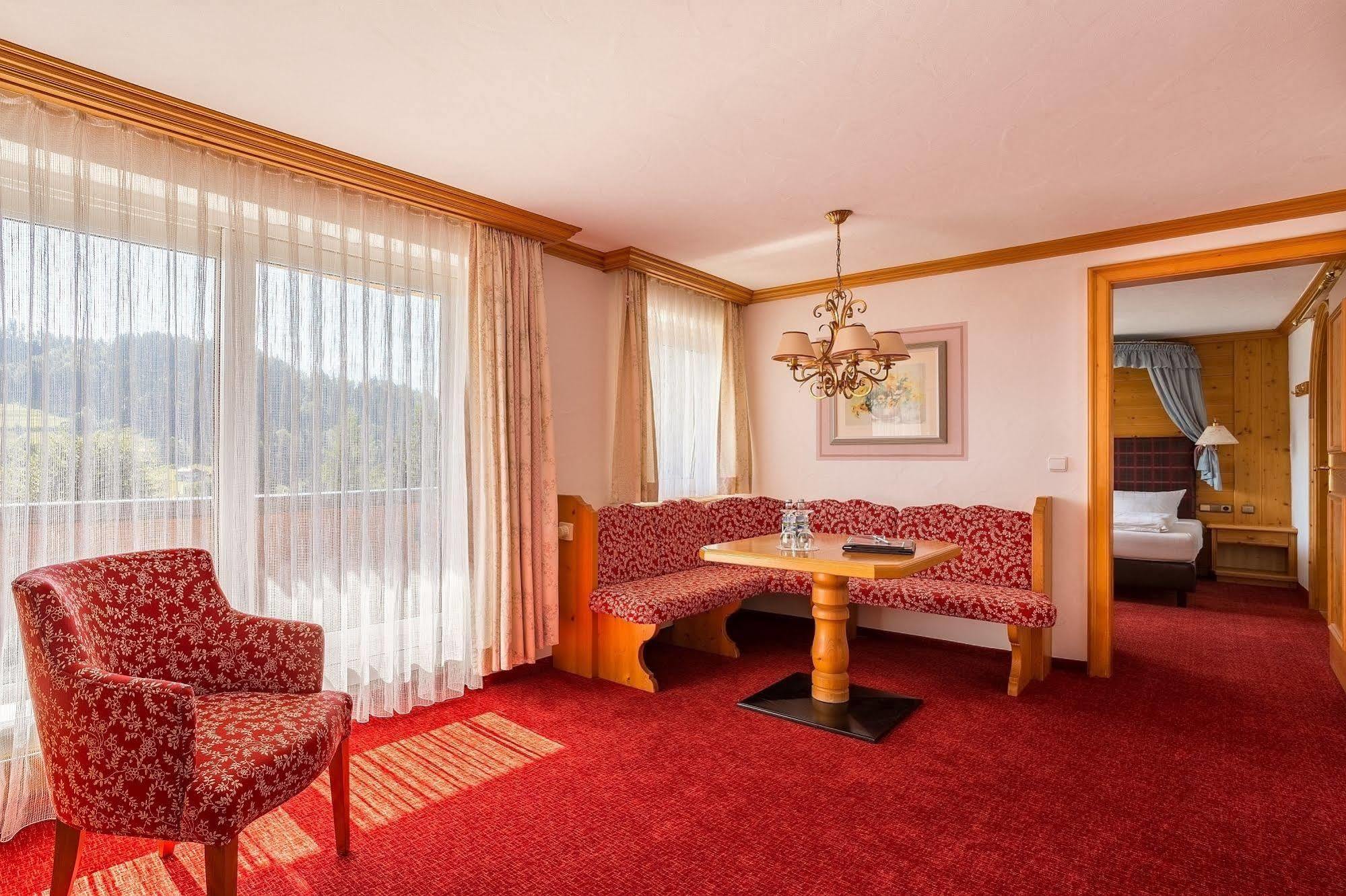 Alpenhotel Oberstdorf - Ein Rovell Hotel Exterior photo