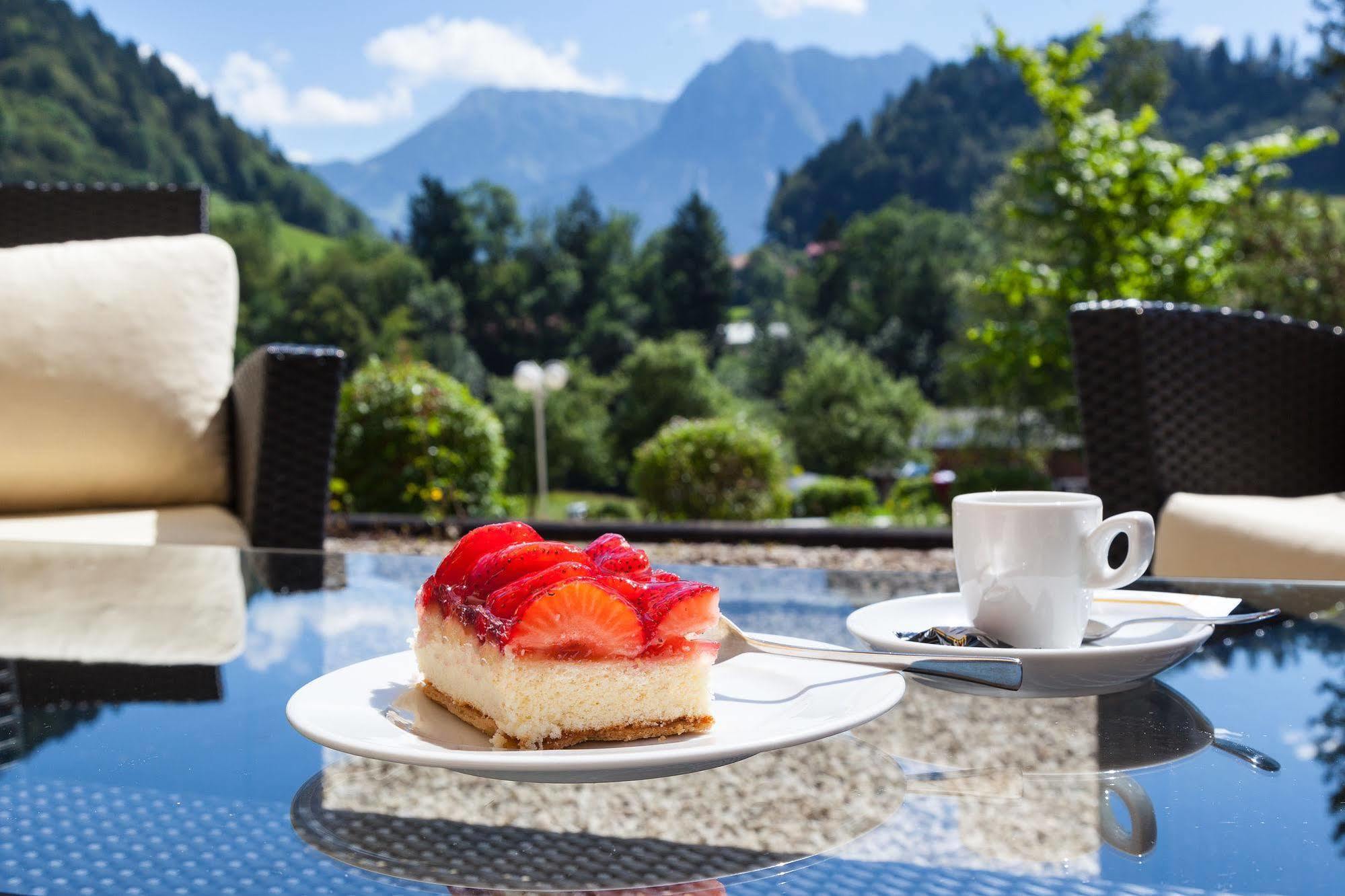 Alpenhotel Oberstdorf - Ein Rovell Hotel Exterior photo